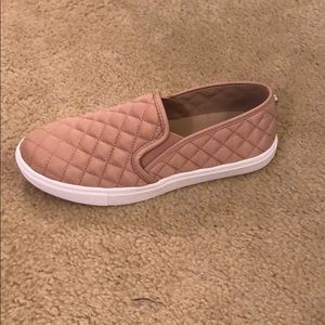 Brand new never worn - Steve Madden shoes